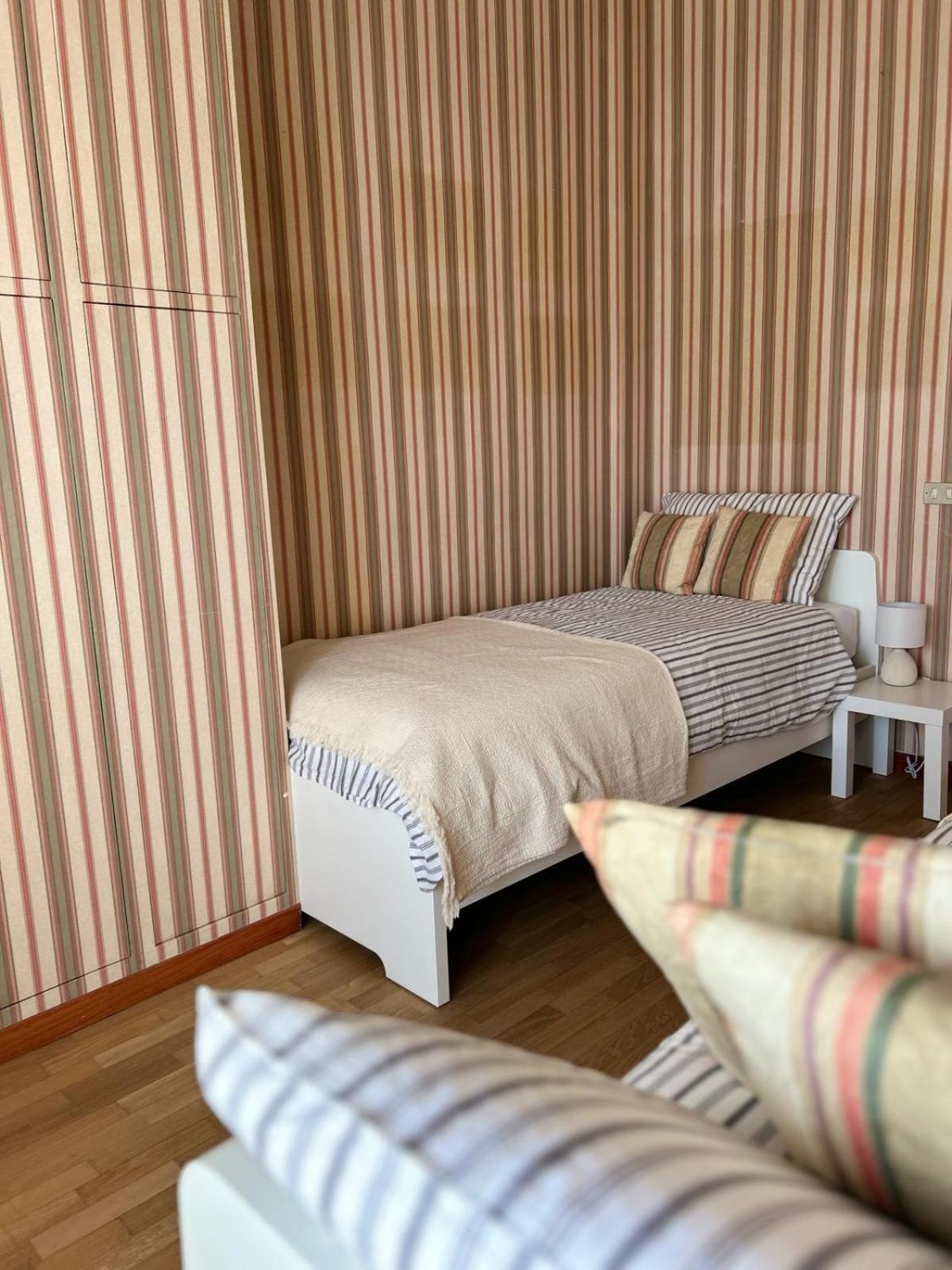 Front Beach Apartment - 3 Bedrooms Bari Zewnętrze zdjęcie